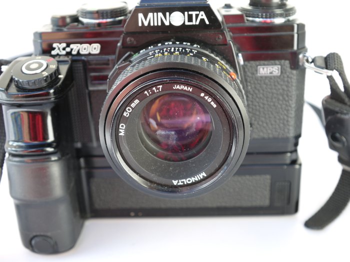 Minolta X 700 mit Minolta 50mm 1.7 und Motor Drive 1 Analogt kamera