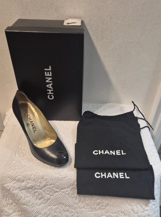 Chanel - Pumps - Størelse: Shoes / EU 37