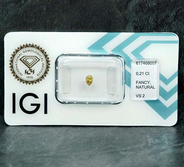 1 pcs Diamant  (Naturfarvet)  - 0.21 ct - Fancy intense Gul - VS2 - International Gemological Institute (IGI)