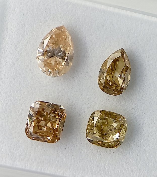 Ingen mindstepris - 4 pcs Diamant  (Naturfarvet)  - 0.94 ct - Blandet slibning - Fancy intense, Fancy light Brunlig, Grønlig, Gullig Blandet brun, Gul - I1, VS1 - Antwerp Laboratory for Gemstone Testing (ALGT)