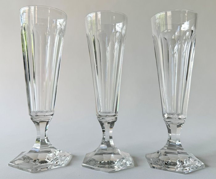 Schitterend lot van 7 antieke kristallen Val Saint Lambert champagne flutes model 'Walewska' - Drikke service - Krystal