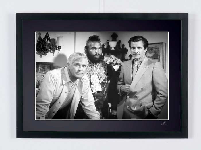 The A-Team - Classic TV - George Peppard  Cast Actors on Set - Fine Art Photography - Luxury Wooden Framed 70X50 cm - Limited Edition Nr 01 of 30 - Serial ID 30629 - Original Certificate (COA), Hologram Logo Editor and QR Code - 100% New items.