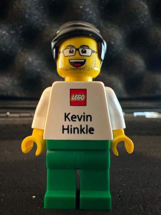 Lego - Minifigurer - VERSION 6 - KEVIN HINKLE - LEGO BUSINESS CARD MINIFIGURE - RARE - NO - 2010-2020