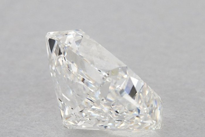 1 pcs Diamant  (Natur)  - 0.81 ct - Pude - F - SI2 - International Gemological Institute (IGI)