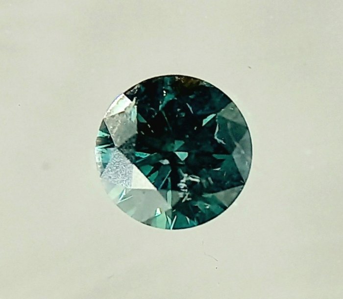 Ingen mindstepris - 1 pcs Diamant  (Farvebehandlet)  - 0.52 ct - Rund - Fancy deep Grøn Blå - I2 - Antwerp Laboratory for Gemstone Testing (ALGT)