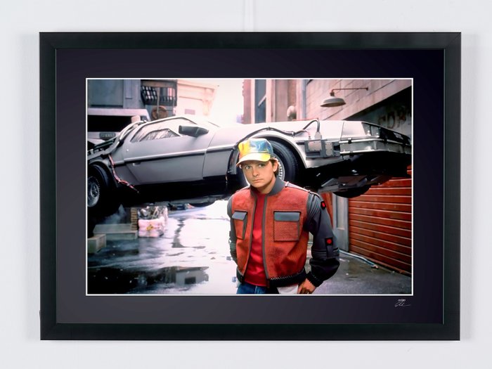 Back to the Future Part II - Michael J. Fox (Marty) - Fine Art Photography - Luxury Wooden Framed 70X50 cm  - Limited Edition Nr 04 of 30 - Serial ID - Original Certificate (COA), Hologram Logo Editor and QR Code - 100% New items.