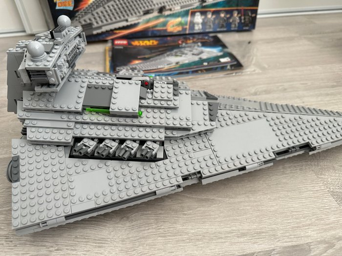 Lego - Star Wars - Lego Star Wars 75055 Impérial star destroyer - 2000-2010