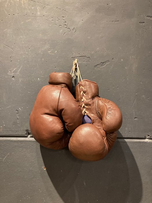 Boxing gloves, - Knockout - Vintage boksehandsker