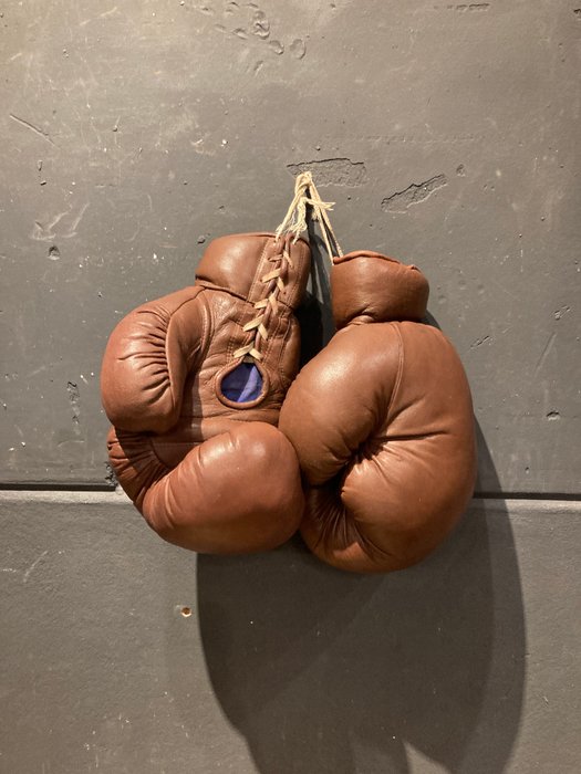 Boxing gloves, - Knockout - Vintage boksehandsker