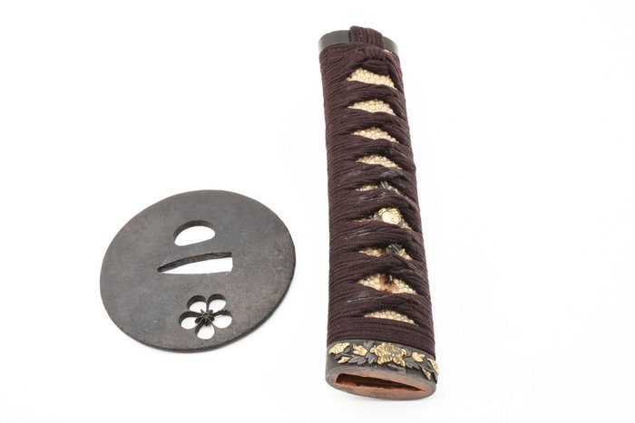 Tsuka - Træ, Jern - Japan - Edo-perioden (1600-1868)