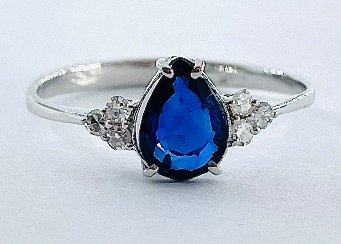 Ingen mindstepris - Ring - 18 kraat Hvidguld Safir - Diamant