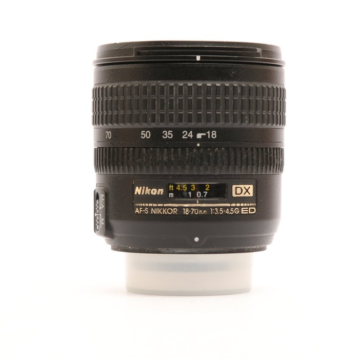 Nikon AF-S DX Zoom-Nikkor 18-70mm f/3.5-4.5G ED-IF Digitalt refleks kamera (DSLR)