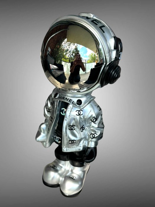 AmsterdamArts - Chanel Astronaut silver hologram