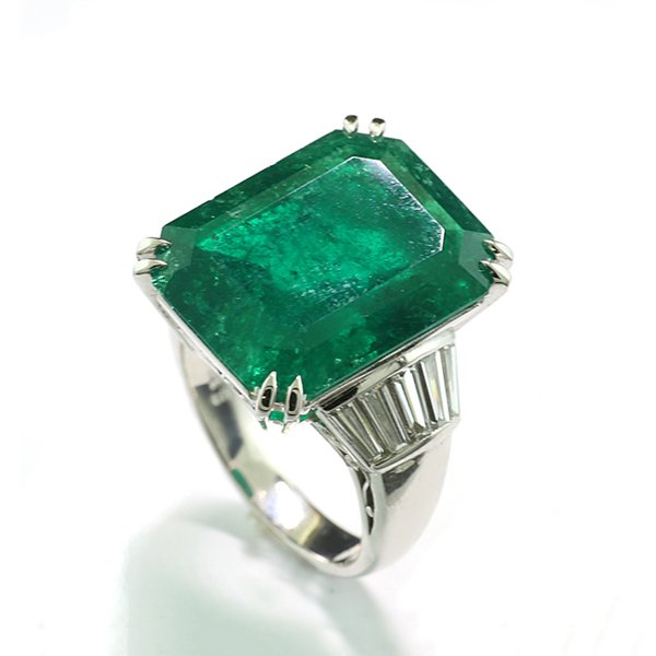 Ring Platin -  13.31ct. tw. Smaragd - Diamant - Colombiansk Vivid Green