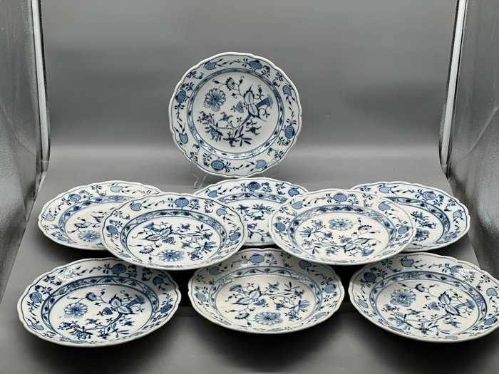 Klassisches Meissen Zwiebelmuster Teller-Set - Stilvolle Eleganz für jeden Tisch - Tallerken (9) - Porcelæn