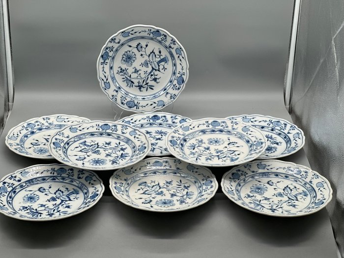 Klassisches Meissen Zwiebelmuster Teller-Set - Stilvolle Eleganz für jeden Tisch - Tallerken (9) - Porcelæn