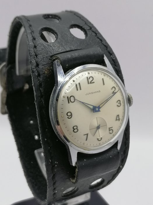 Junghans - Military - Ingen mindstepris - Mænd - 1901-1949