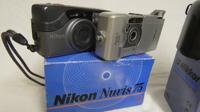 Nikon Nuvis S 2000 / Nuvis  75 / Pronea 600 +  IX Nikkor  20-60 mm Analogt kamera