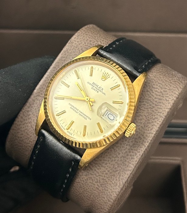 Rolex - Oyster Perpetual Date - 15038 - Mænd - 1970-1979