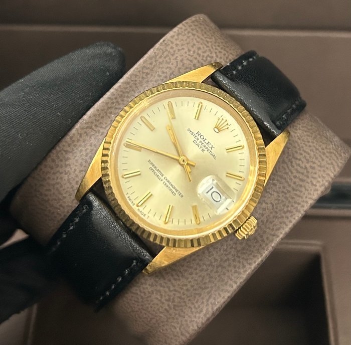 Rolex - Oyster Perpetual Date - 15038 - Mænd - 1970-1979