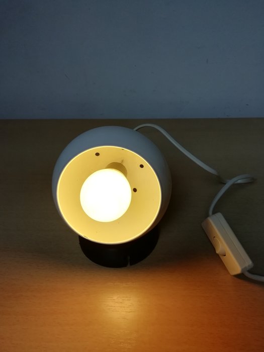 Lampe (2) - Øjeæble - Aluminium