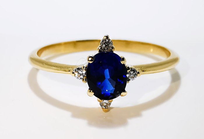 Ingen mindstepris - Ring - 14 karat Gulguld Safir