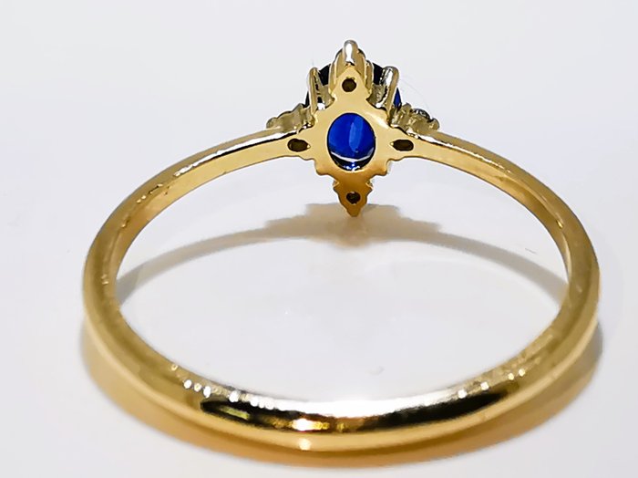 Ingen mindstepris - Ring - 14 karat Gulguld Safir