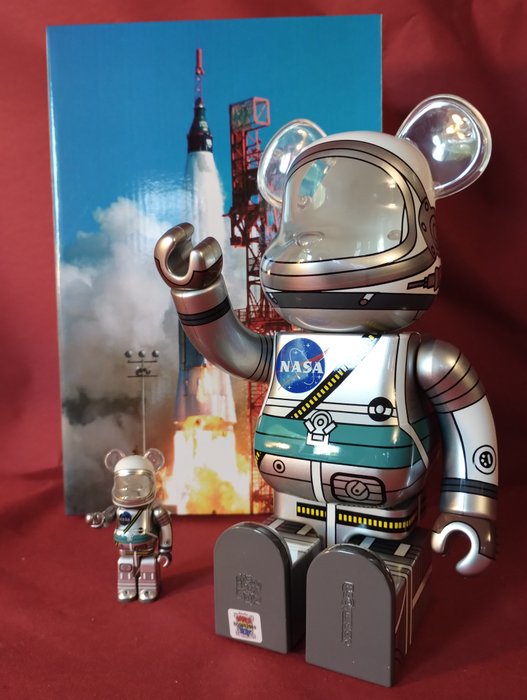 Space Shuttle x Bearbrick - Bearbrick Project Mercury Astronaut 100%  400% Set