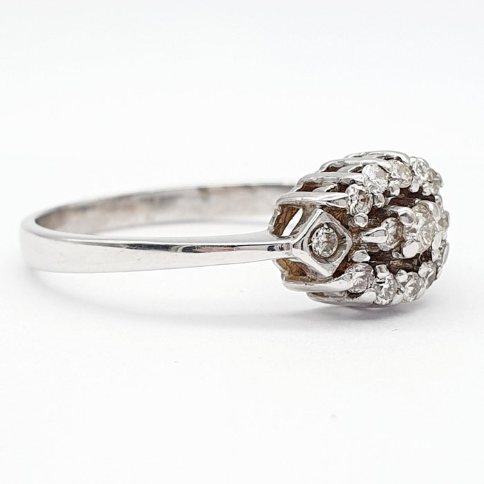 Ring - 18 kraat Hvidguld -  0.47ct. tw. Diamant (Natur)