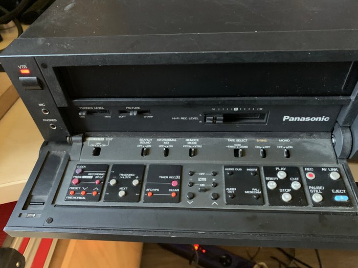 Panasonic FS88 -S-VHS - VHS recorder