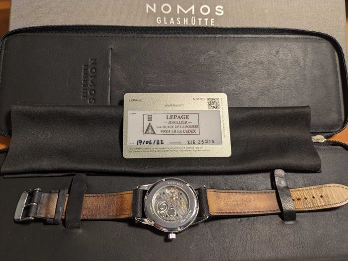 Nomos - Ingen mindstepris - 737/10159 - Unisex - 2020+