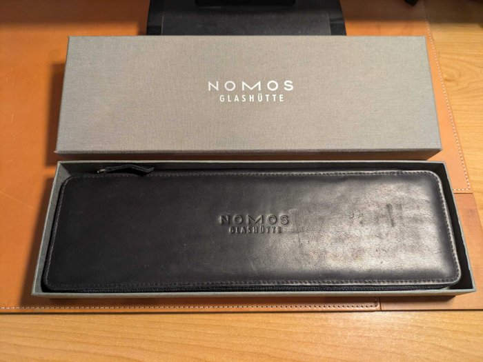 Nomos - Ingen mindstepris - 737/10159 - Unisex - 2020+