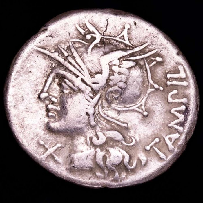 Romerska republiken. M. Baebius Q. f. Tampilus. Denarius Rome mint. Apollo in quadriga right holding bow and arrow, reins  branch; ROMA below, M BAEBI Q F  (Ingen mindstepris)