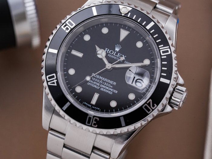 Rolex - Submariner Date - Ingen mindstepris - 16610T - Mænd - 2000-2010