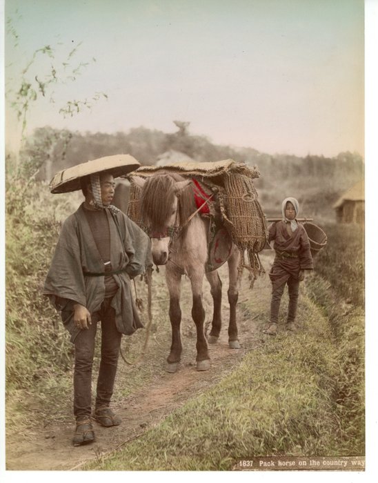 Kusakabe Kimbei Farsari et divers Yokohama School - "Pack horse on the country way"