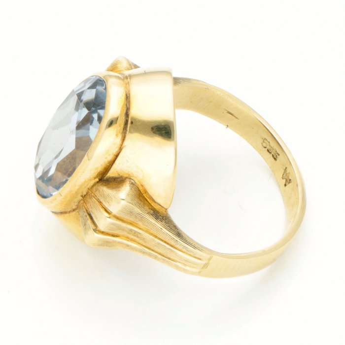 Ring - 14 karat Gulguld -  5.46ct. tw. Topas