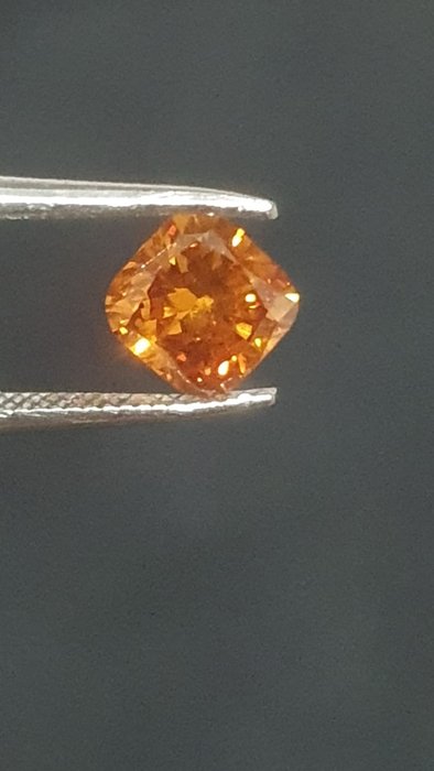 1 pcs Diamant  (Naturfarvet)  - 0.53 ct - Fancy vivid Gullig Orange - SI2