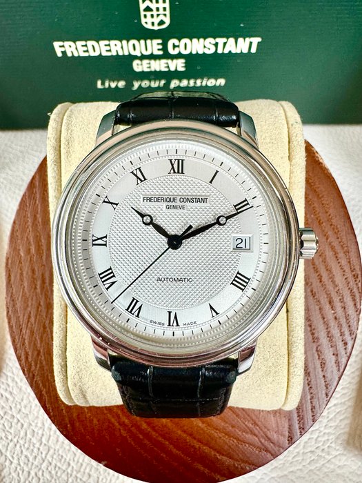 Frédérique Constant - Classic Automatic - Ingen mindstepris - FC303 MC3P6 - Mænd - 2011-nu