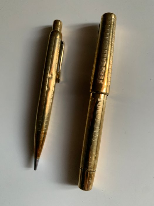 Columbus extra - set - damaged pencil - Fyldepen