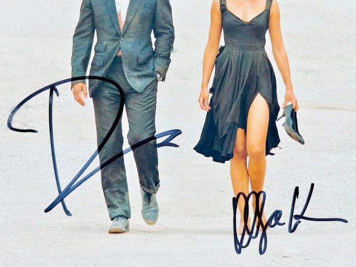 James Bond 007: A Quantum of Solace - Double signed with COA by Daniel Craig and Olga Kurylenko