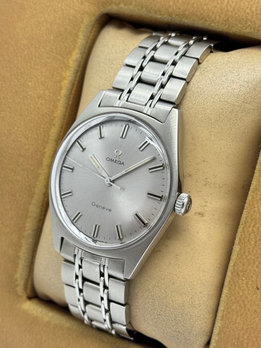 Omega - Geneve Date Cal.601 - Ingen mindstepris - 135.041 - Mænd - 1960-1969