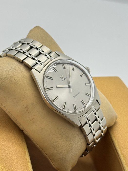 Omega - Geneve Date Cal.601 - Ingen mindstepris - 135.041 - Mænd - 1960-1969