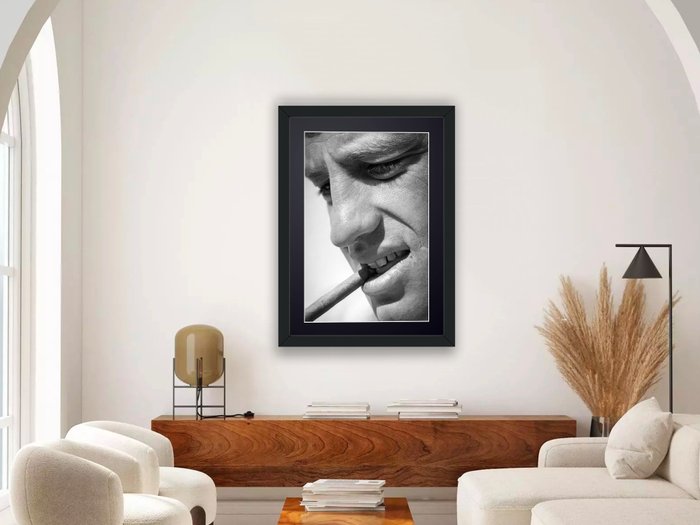 Jean-Paul Belmondo  - 1966 - Fine Art Photography - Luxury Wooden Framed 70X50 cm - Limited Edition Nr 01 of 30 - Serial ID 17208 - Original Certificate (COA), Hologram Logo Editor and QR Code - 100% New items.