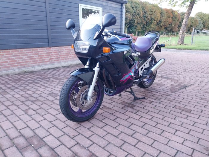 Suzuki - GSX 600 F - NO RESERVE - 600 cc - 1994