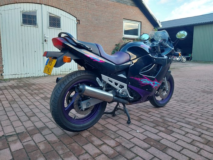 Suzuki - GSX 600 F - NO RESERVE - 600 cc - 1994