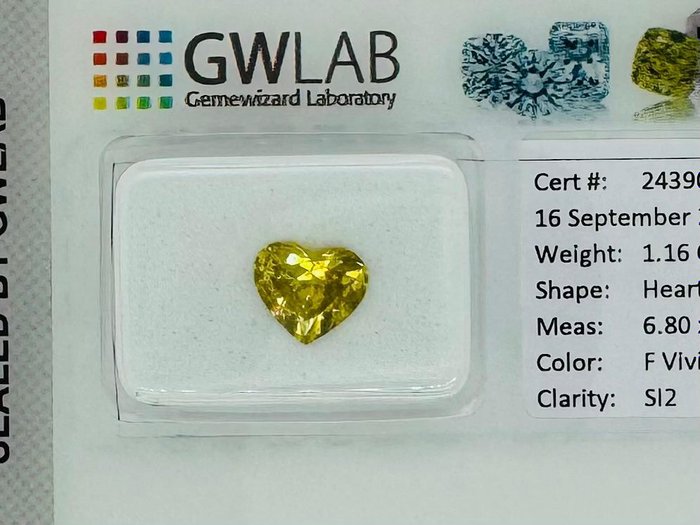 1 pcs Diamant  (Farvebehandlet)  - 1.16 ct - Hjerte - Fancy vivid Grønlig Gul - SI2 - Gemewizard Gemological Laboratory (GWLab)