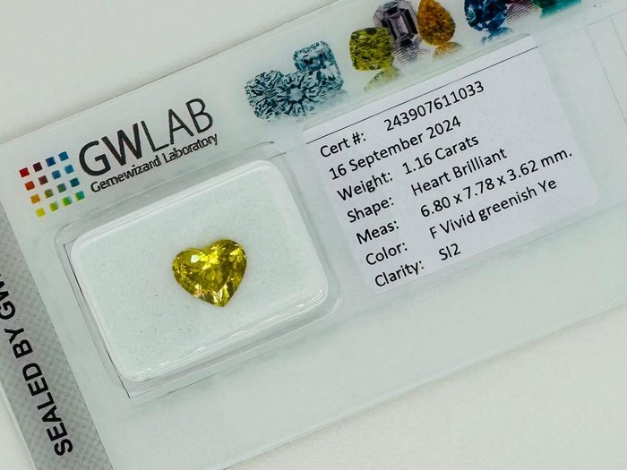 1 pcs Diamant  (Farvebehandlet)  - 1.16 ct - Hjerte - Fancy vivid Grønlig Gul - SI2 - Gemewizard Gemological Laboratory (GWLab)