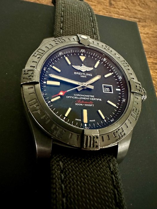 Breitling - Avenger Blackbird - V1731010 - Mænd - 2011-nu