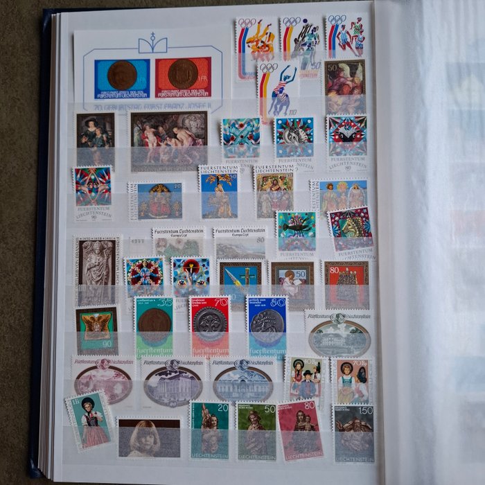 Liechtenstein 1960/2010 - Samling flot MNH i stockbook