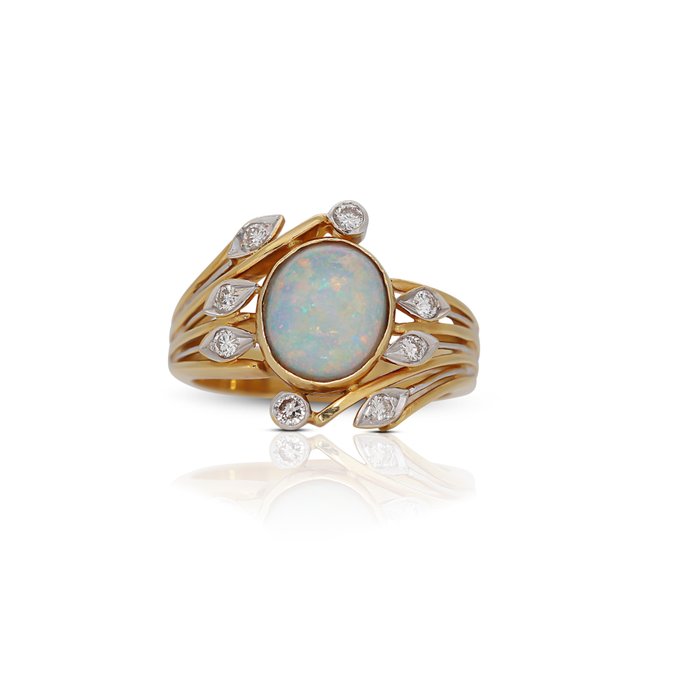 Ring - 19,2 kt. Gulguld -  0.92ct. tw. Opal - Diamant